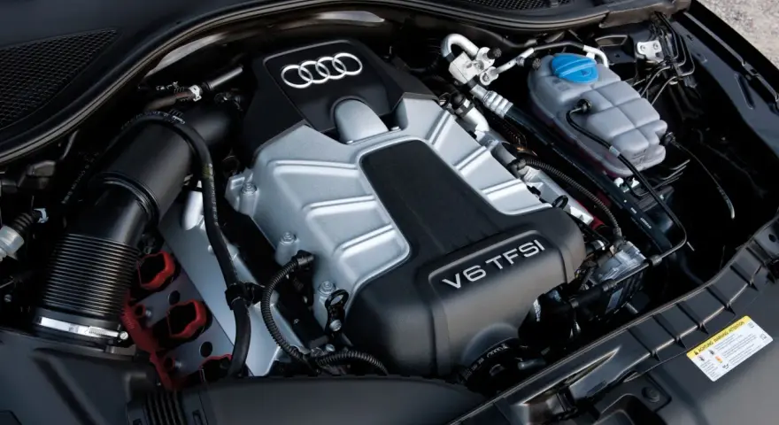 Silniki V6 TFSI Audi A7, potężne serce tej maszyny, gotowe do drogi.