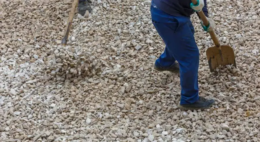 Ile kosztuje tona kruszywa? Sprawdź ceny i uniknij wysokich kosztów