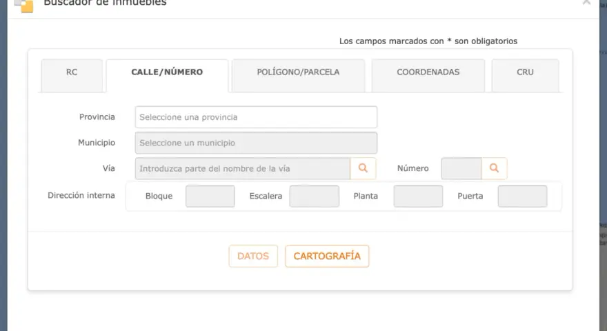 Buscador de inmuebles para un catastro virtual. Campos para introducir dirección, provincia, municipio y otros datos.