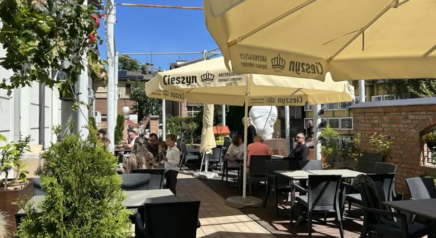 Gdzie zjeść w Gdańsku Oliwa? Odkryj najlepsze restauracje i smaki