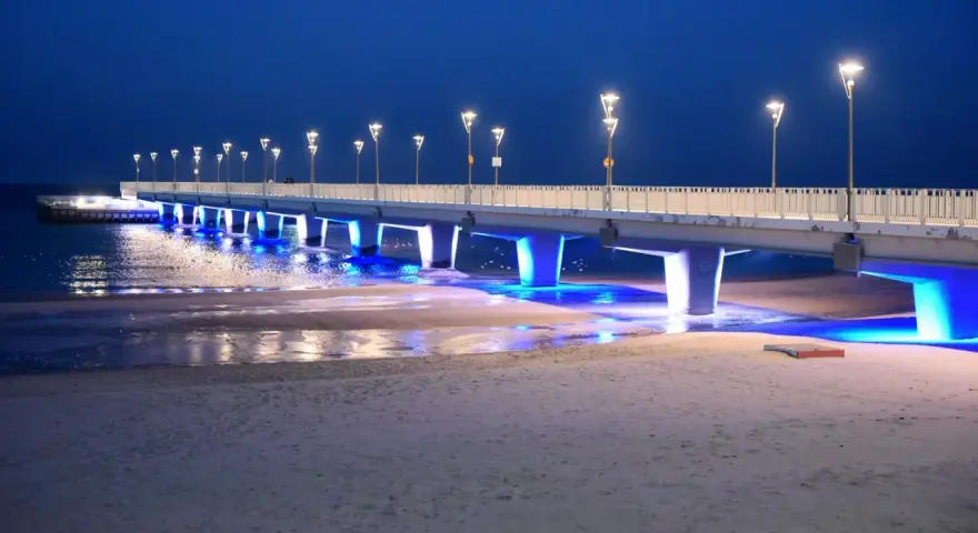 Kołobrzeg-Ustronie Morskie: Szybko, tanio, malowniczo? Porównanie