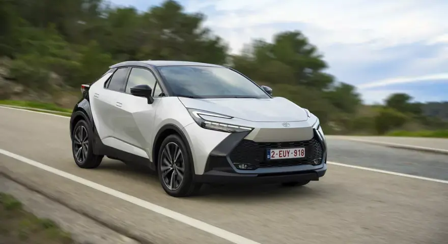 Ile kosztuje Toyota hybryda? Ceny, porównania i oferty promocyjne