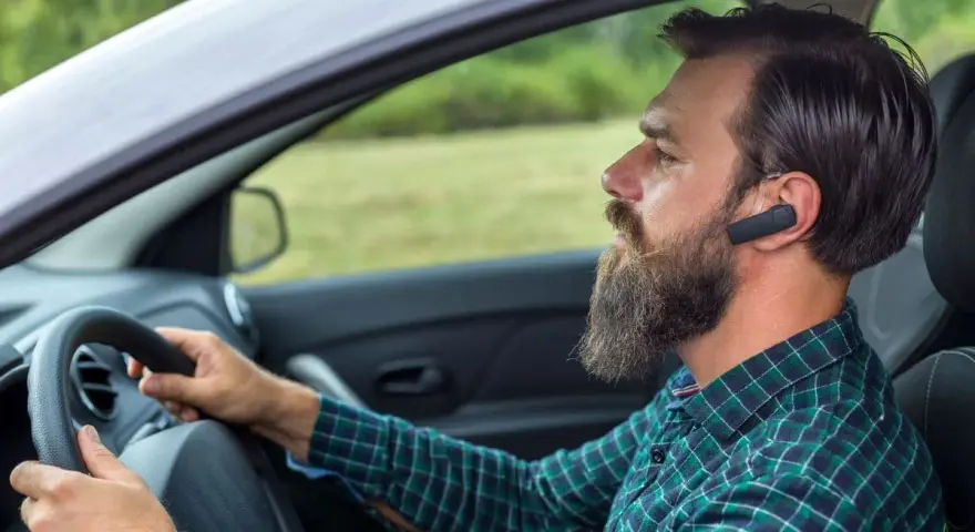 Bluetooth w aucie: Sparuj telefon bez problemów! Poradnik