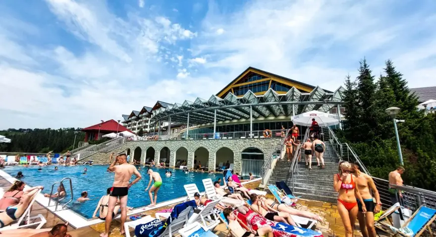 Termy BUKOVINA atrakcje – najlepsze miejsca na relaks i zabawę