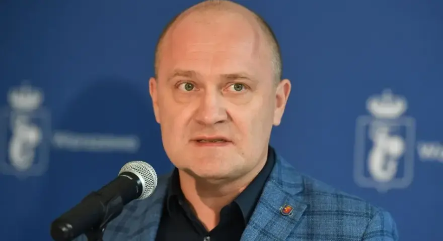 Prezydent Szczecina: Gdzie mieszka Piotr Krzystek? Jawność vs. prywatność