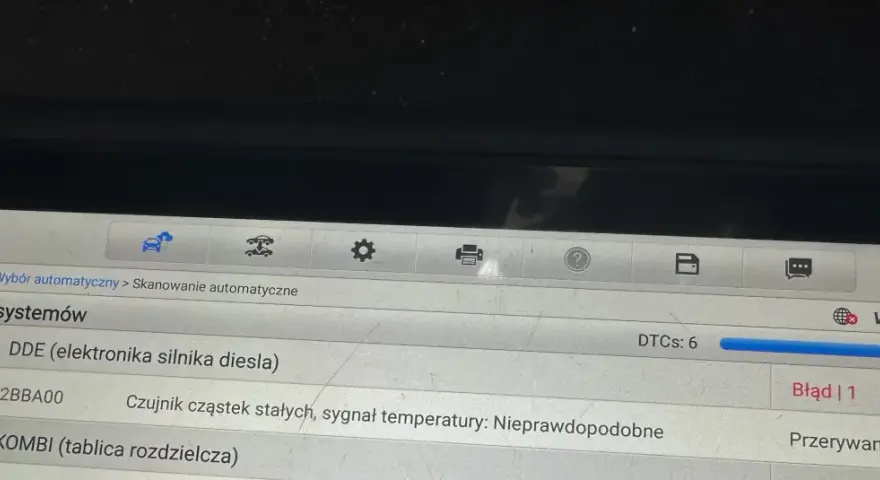 Diagnostyka BMW: błąd DTC P1622 w DDE (elektronika silnika diesla). Wykryto 6 błędów, jeden z nich to czujnik temperatury.