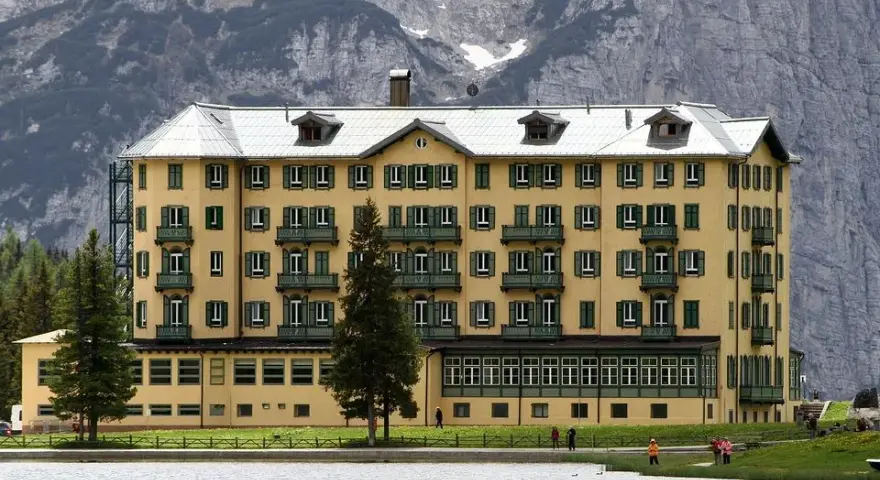 Jak otworzyć hotel - kluczowe kroki i wymagania, które musisz znać