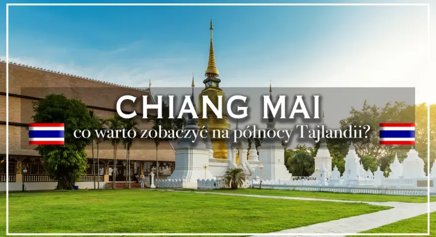 Złota pagoda i białe stupy w Chiang Mai, co warto zobaczyć na północy Tajlandii? Piękny, zielony trawnik i błękitne niebo.