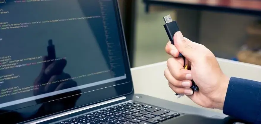 Jak zabezpieczyć pendrive przed nieautoryzowanym dostępem i utratą danych
