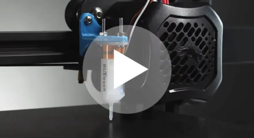 Drukarka 3D Ender 3 V2 z zainstalowanym BLTouch (CR Touch) do automatycznego poziomowania stołu.