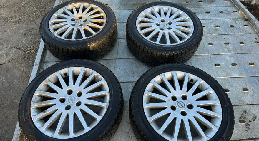 Vectra C: Jakie opony 17 cali wybrać? Poradnik 215/50 vs 225/45