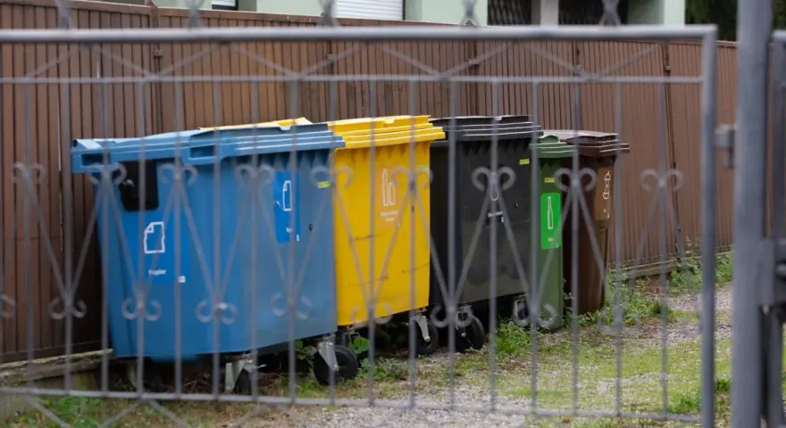 Gdzie wyrzucić styropian po lodówce, aby uniknąć problemów z recyklingiem