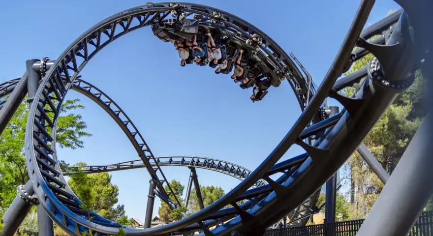 Las emocionantes atracciones de Batman en Parque Warner que no te puedes perder