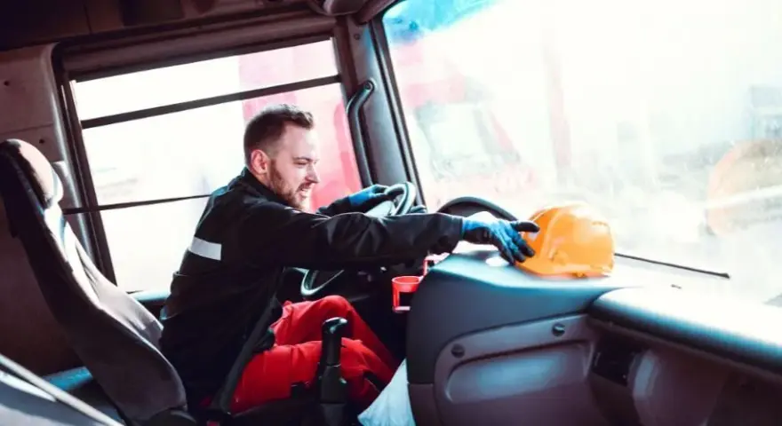 Ile zarabia kierowca GTV bus? Odkryj prawdziwe zarobki i warunki pracy