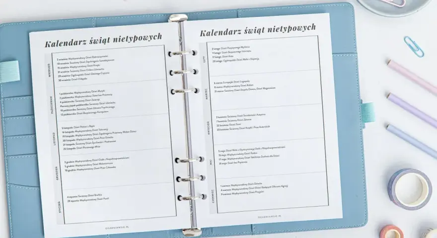 Kalendarz świąt nietypowych, z wpisami na wrzesień, październik i listopad. 1 września to początek roku szkolnego i czas na planowanie.