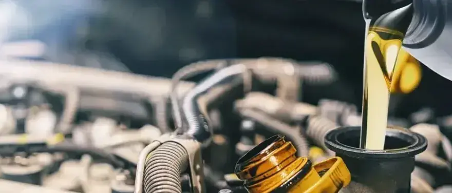Olej Millers czy Motul – który wybór zapewni lepszą ochronę silnika?