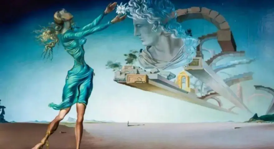 En kvinna i blå klänning sträcker sig mot en byst i en drömsk landskap, typiskt för Salvador Dalí målningar.