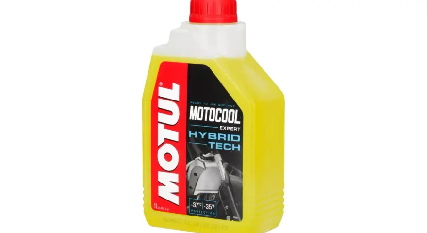 Motul Motocool Expert: Jak wybrać i dbać o chłodzenie motocykla?