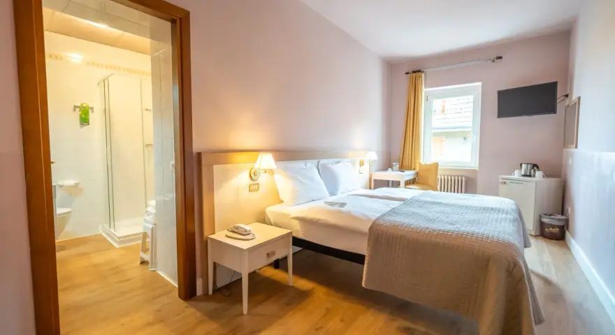 Hotel Bellavista San Zeno: Vista Lago & Relax | Guida Completa