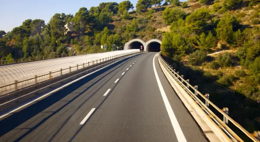 Jak płacić za autostrady we Włoszech? Proste metody i porady
