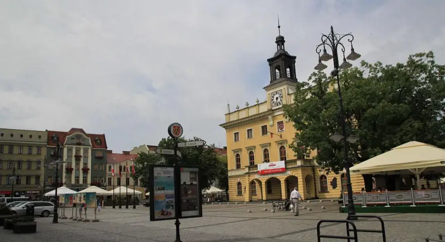 Ostrów Wielkopolski: Odkryj najpiękniejsze zakątki i idealne kadry