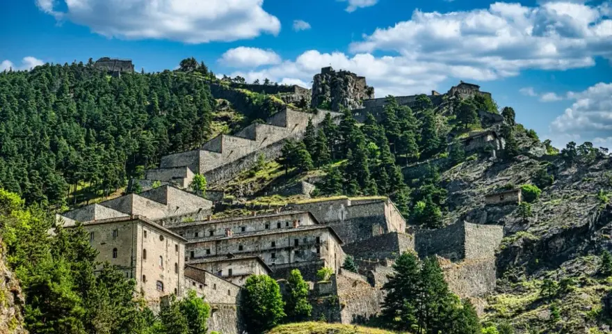 Montagne Vicino a Te: Fughe Perfette da Milano, Roma, Torino