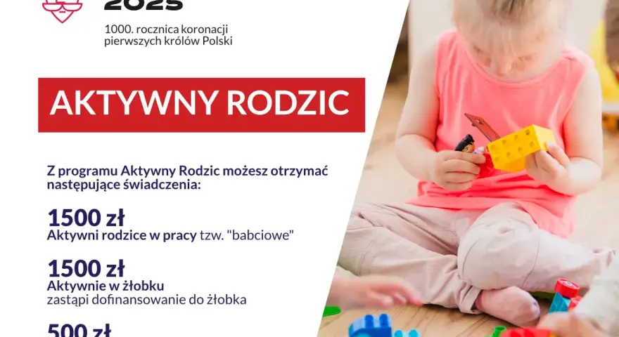 Program Aktywny Rodzic oferuje 1500 zł na "babciowe" dla aktywnych rodziców. Dzieci bawią się klockami.