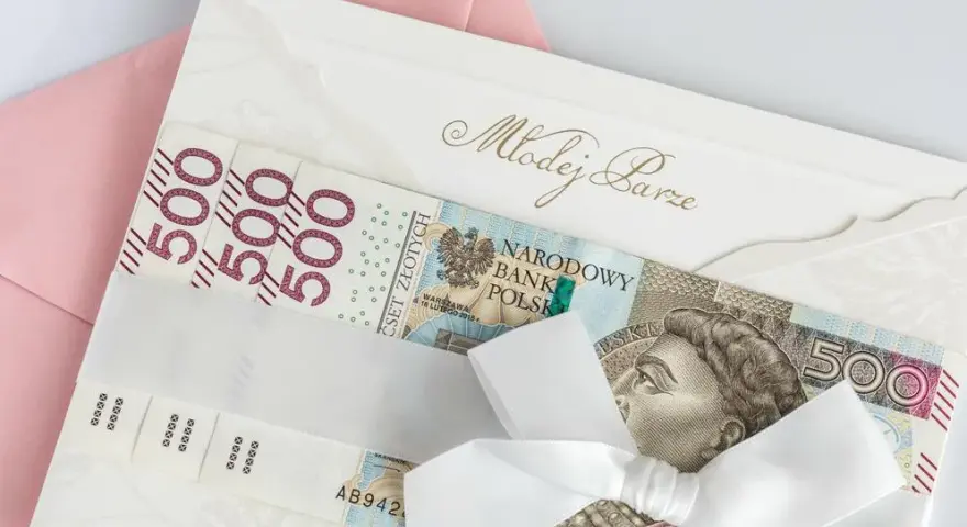 Ile bierze kucharka na wesele? Poznaj ukryte koszty i ceny