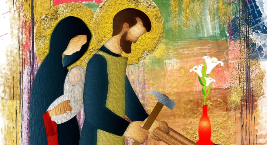 Sainte Famille : Marie, Jésus et saint Joseph charpentier au travail. Des lys blancs dans un vase rouge.