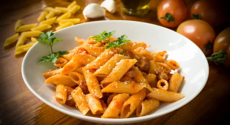 Ile gotować makaron penne, aby uzyskać idealną teksturę?