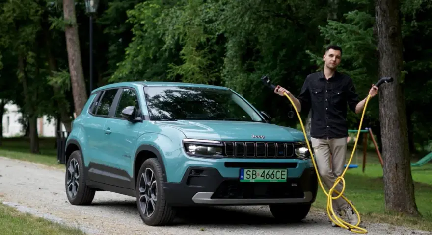 Jeep Avenger czy warto kupić? Odkryj zalety i wady tego modelu