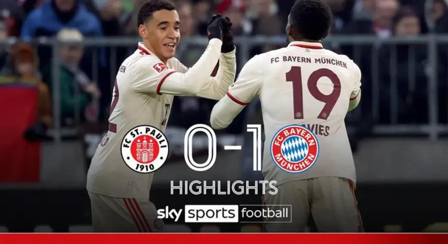 Piłkarze Bayernu świętują zwycięstwo 0-1 nad St. Pauli. Skrót meczu na Sky Sports Football.