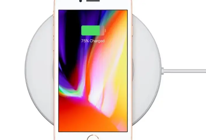 Czy iPhone 8 ma ładowanie indukcyjne? Odkryj jego możliwości i ograniczenia