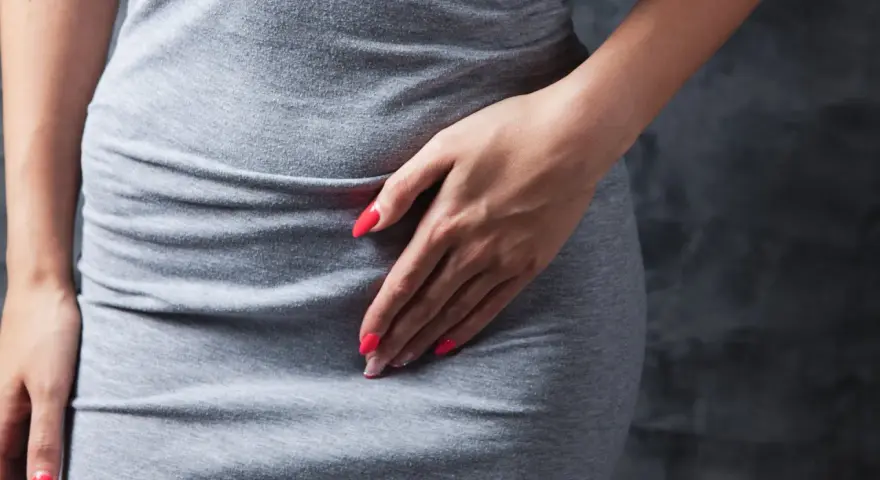 Ból brzucha podczas okresu? Szybka ulga i kiedy do lekarza