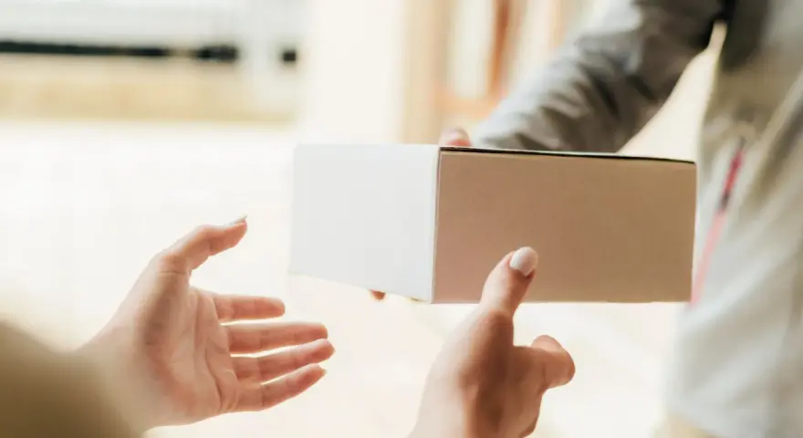 Jak wpisać adres na AliExpress w aplikacji i uniknąć problemów z dostawą