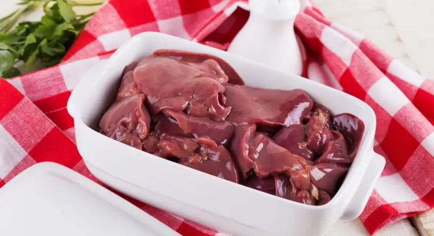 Ile kosztuje wątróbka drobiowa? Ceny w sklepach, które zaskakują