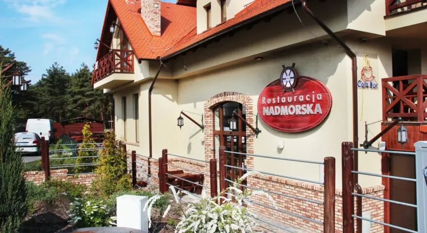 Gdzie dobrze zjeść w Krynicy Morskiej? Odkryj najlepsze restauracje