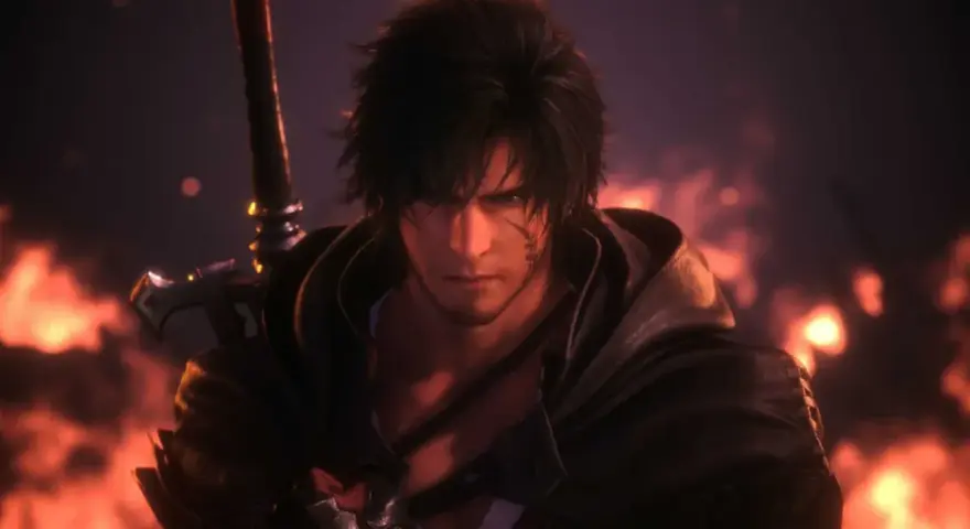 Clive Rosfield, protagonista de Final Fantasy XVI, listo para la batalla. Su mirada intensa y la espada al hombro son clave en esta guía.