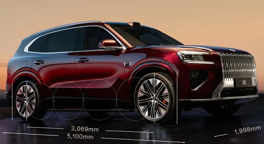 Elegancki, ciemnoczerwony SUV Zeekr 8X z wymiarami 5,100 mm długości i 1,998 mm szerokości, gotowy na podbój dróg w Polsce.