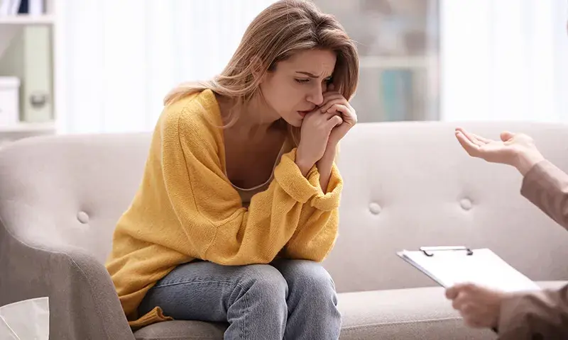 Psychoterapia w nerwicy lękowej - jak skutecznie przezwyciężyć lęk