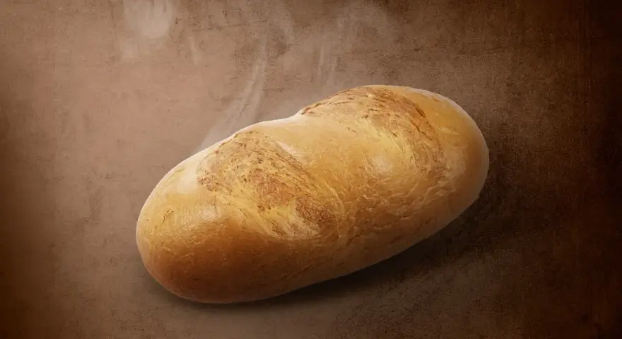 Gorący chleb baltonowski, pachnący i kuszący. Zastanawiasz się nad jego kcal? Idealny na każdy posiłek.
