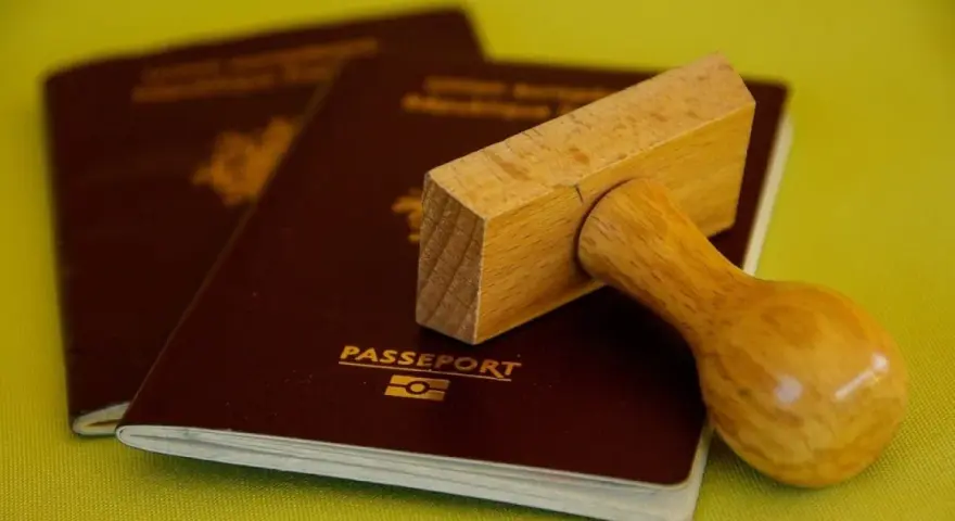 Ile paszport czeka na odbiór? Sprawdź, aby uniknąć opóźnień
