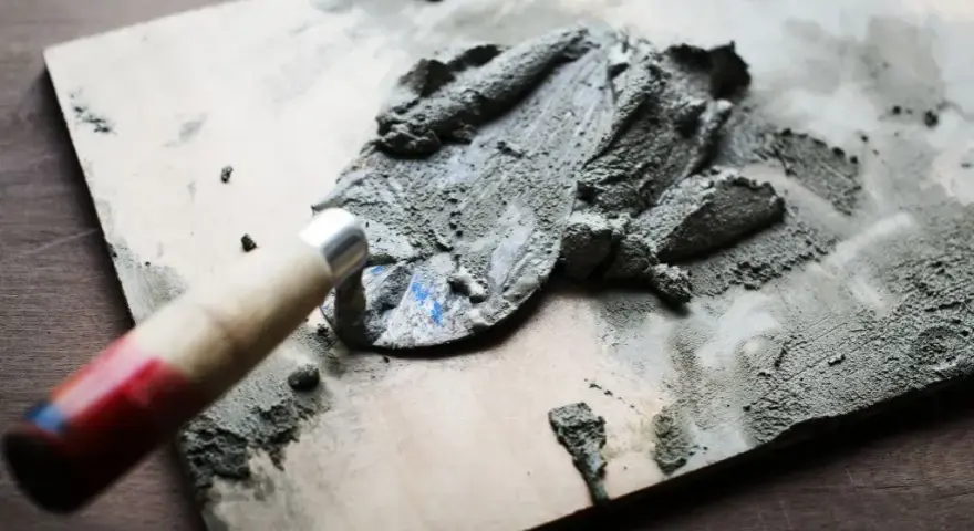 Jaki cement na posadzki 32 5 czy 42 5 - wybierz mądrze i oszczędzaj