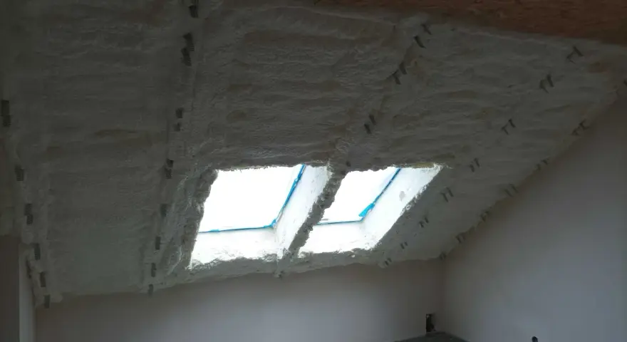 Co na izolacje poddasza? Najlepsze materiały i metody ocieplenia