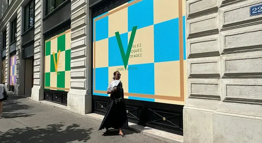Gdzie znaleźć sklepy Louis Vuitton w Île-de-France i ich usługi