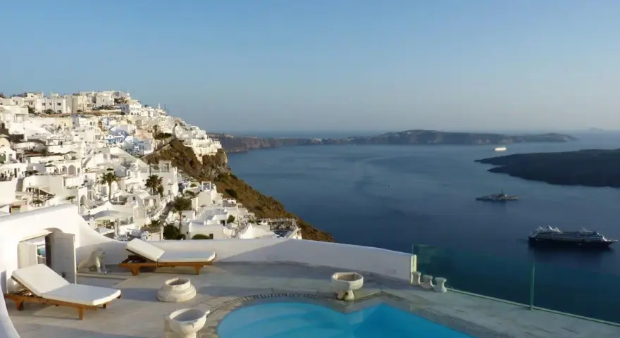 Najpiękniejsze miejsca na Santorini: Co warto zobaczyć?