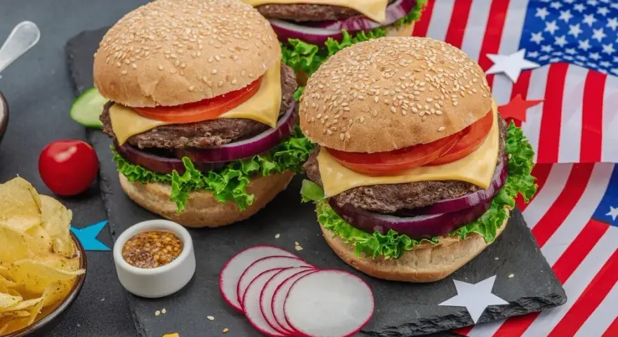 Idealny domowy burger: Sekrety soczystości i smaku (krok po kroku)