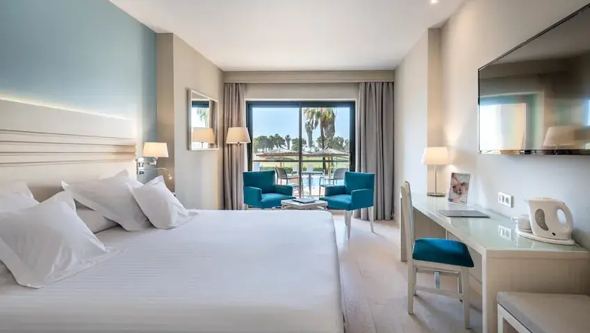 Barceló Costa Ballena: ¿Tu oasis de golf, spa y playa en Cádiz?