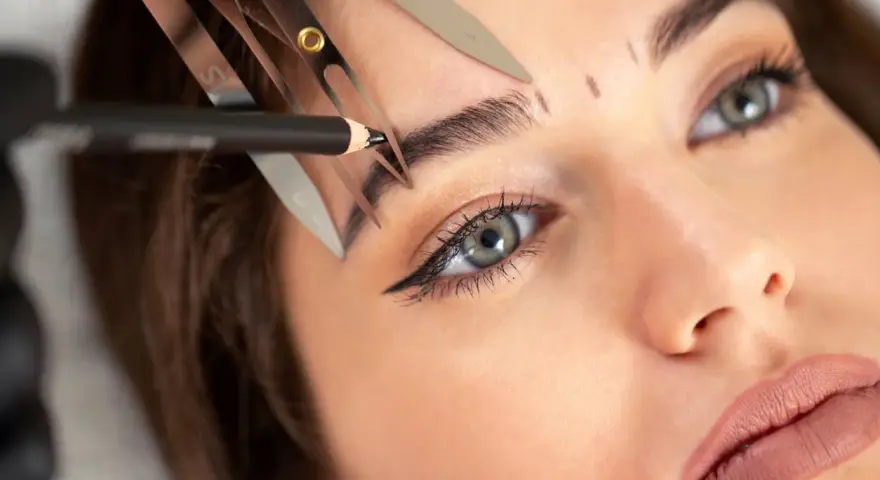 Preise für Permanent Make-up Augenbrauen: Was Sie wirklich zahlen müssen