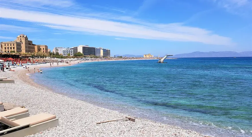 Hotele na Rodos po pożarach: Które ucierpiały? Aktualna sytuacja